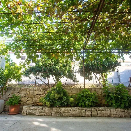 Lenka - One Bedroom With Balcony And Center View A3
