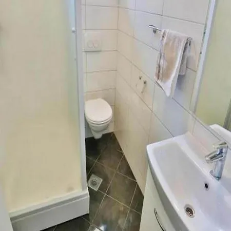 Lenka - One Bedroom With Balcony And Center View A3 *